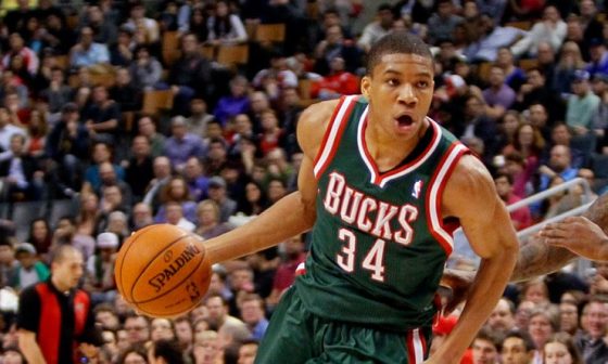 Giannis_Antetokounmpo_Bucks_4
