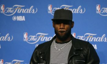 LeBron_James_2017_Cavaliers_AP3