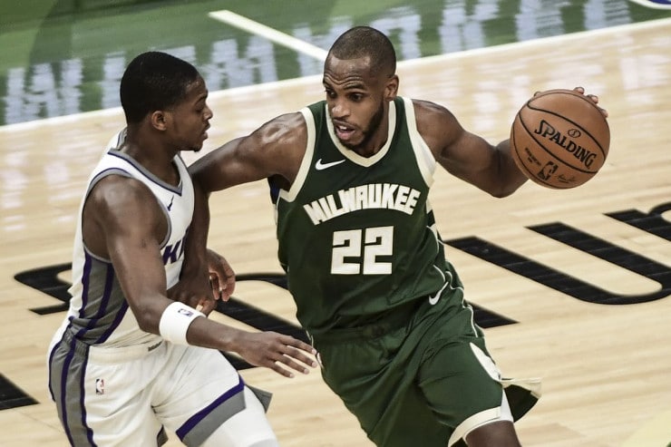 NBA picks and betting preview for the Kings vs Bucks game, including odds, prediction, trends, starting lineups and injury report