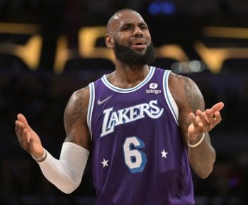 Is LeBron James hurting the Lakers?
