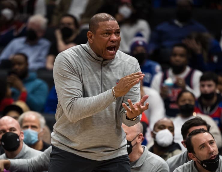 Lakers Jazz interested in 76ers head coach Doc Rivers