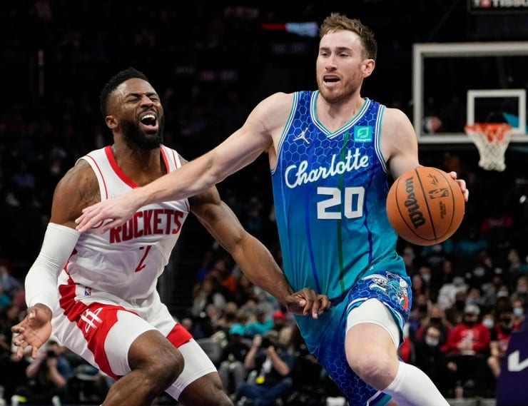 Hornets want to trade Gordon Hayward, along with No. 13 or 15 pick