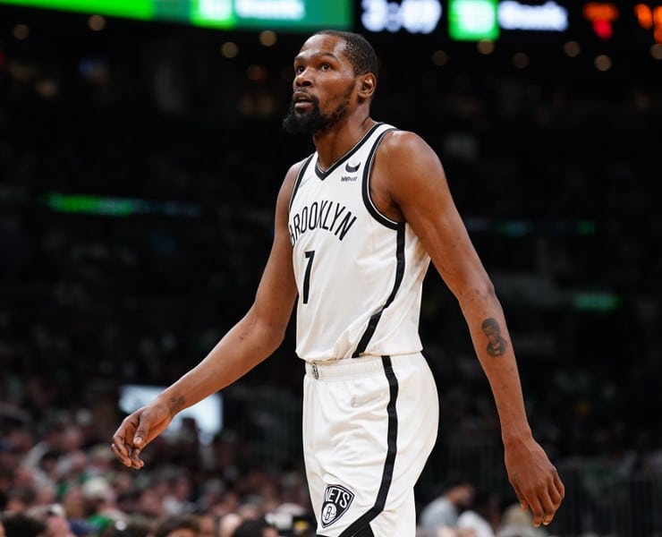Kevin Durant requests trade from Nets, wants to play for Heat or Suns