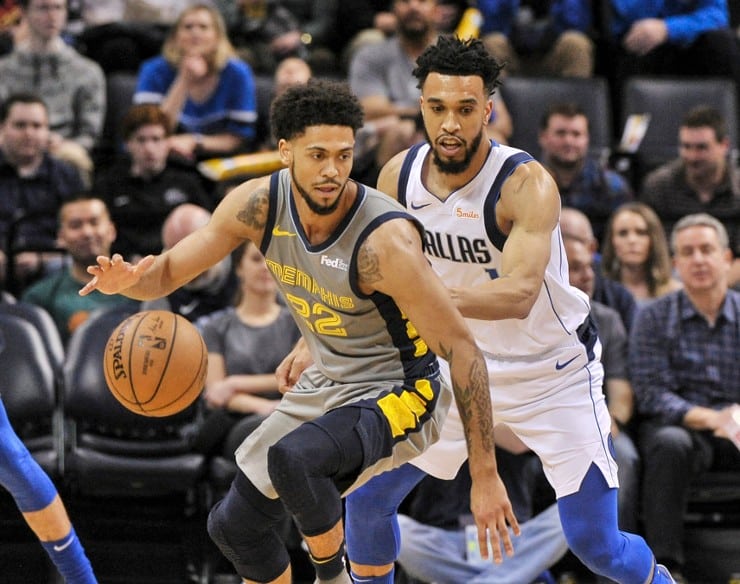 Mavericks sign Tyler Dorsey to two-way contract