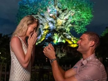 Bucks' Brook Lopez proposes to girlfriend Hailee Strickland at Walt Disney World