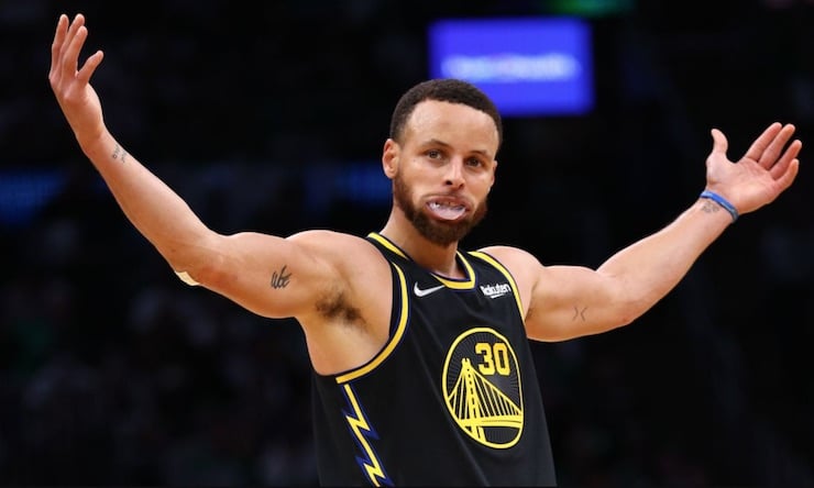 Durant’s Former Teammate Calls Steph Curry One-Dimensional