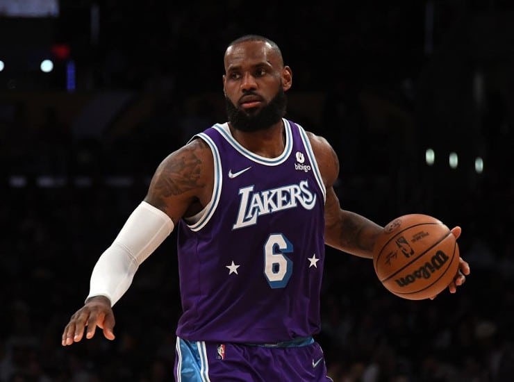 Lakers LeBron James records 516th 30-point game, passing Wilt Chamberlain