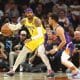 Should the Lakers re-sign Carmelo Anthony?