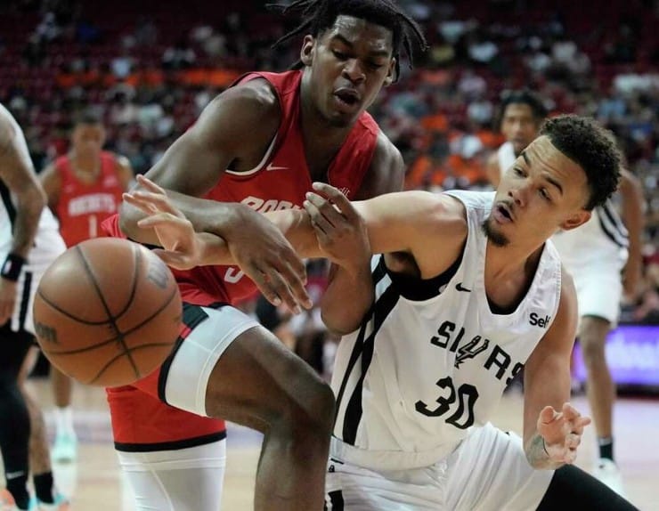 Spurs sign guard Jordan Hall to two-way contract