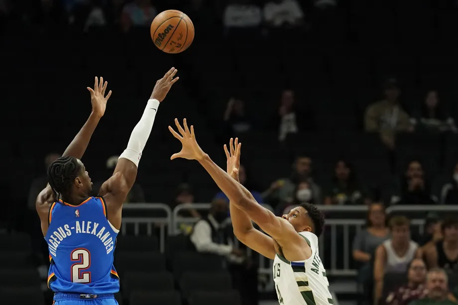 Giannis, Shai Gilgeous-Alexander Named Players of the Week