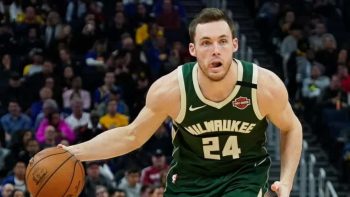Pat Connaughton to Miss First 3 Weeks of Season
