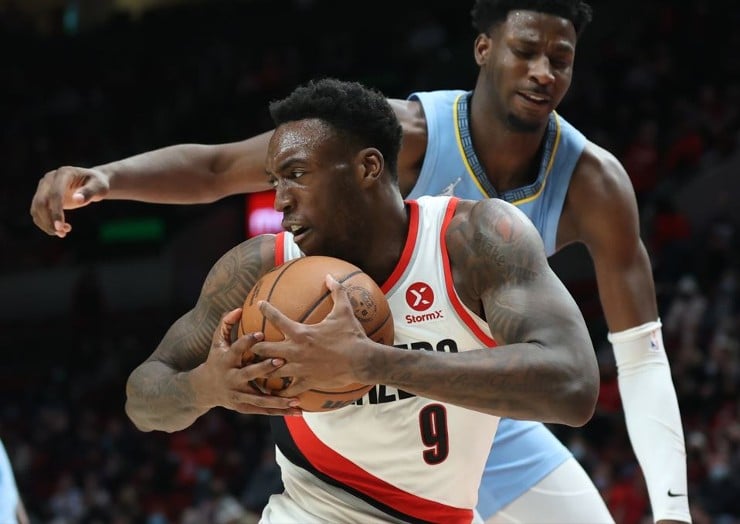 Trail Blazers sign Nassir Little to four-year, $28 million extension