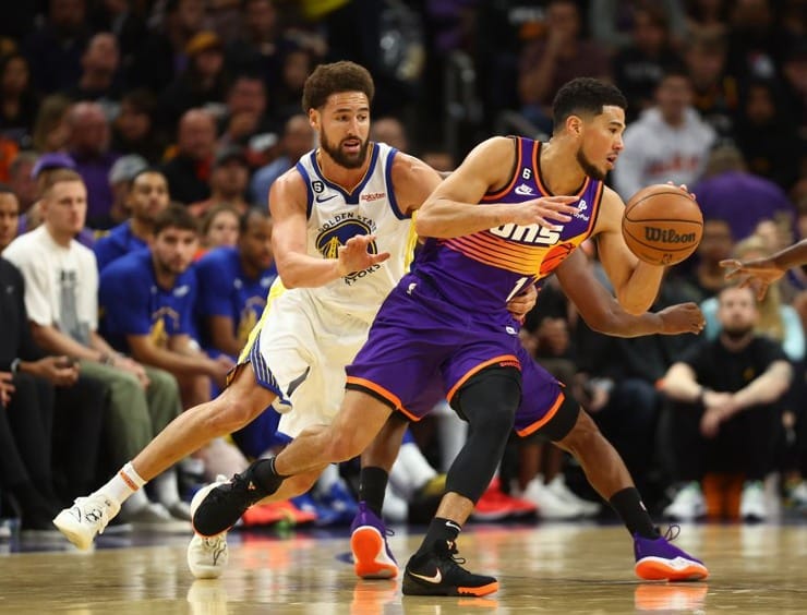 Watch: Klay Thompson mocks Devin Booker with 'four rings' taunt prior to ejection