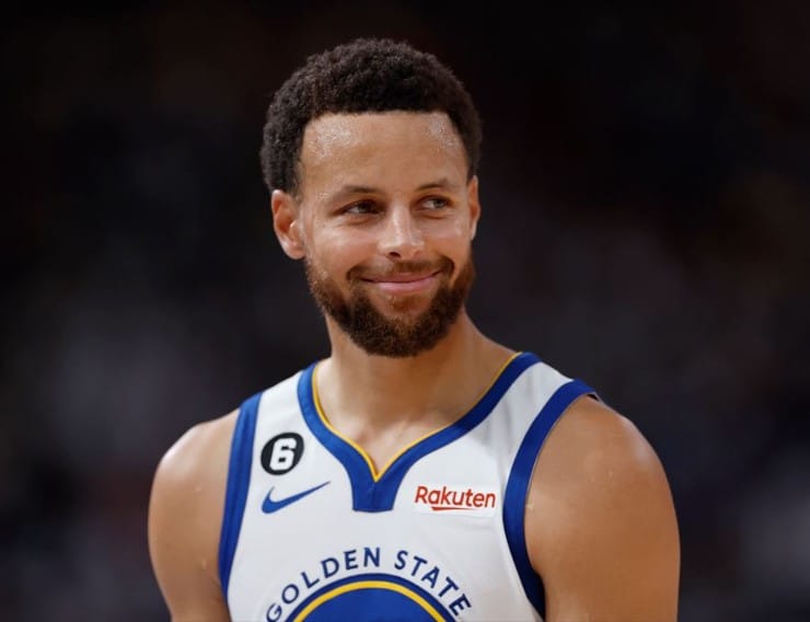 Warriors guard Stephen Curry aims to maintain healthy culture