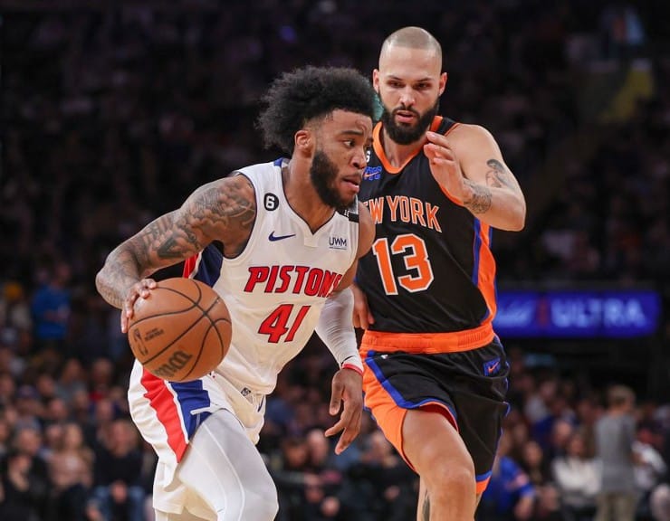 Knicks guard Evan Fournier says 'it's not easy' after falling out of rotation