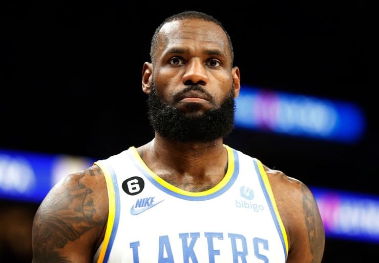 Lakers LeBron James to miss first game of season against Jazz