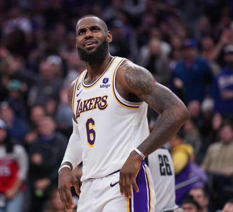 Lakers LeBron James (left ankle soreness) questionable vs Kings
