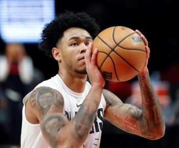Trail Blazers Anfernee Simons upgraded to questionable vs 76ers