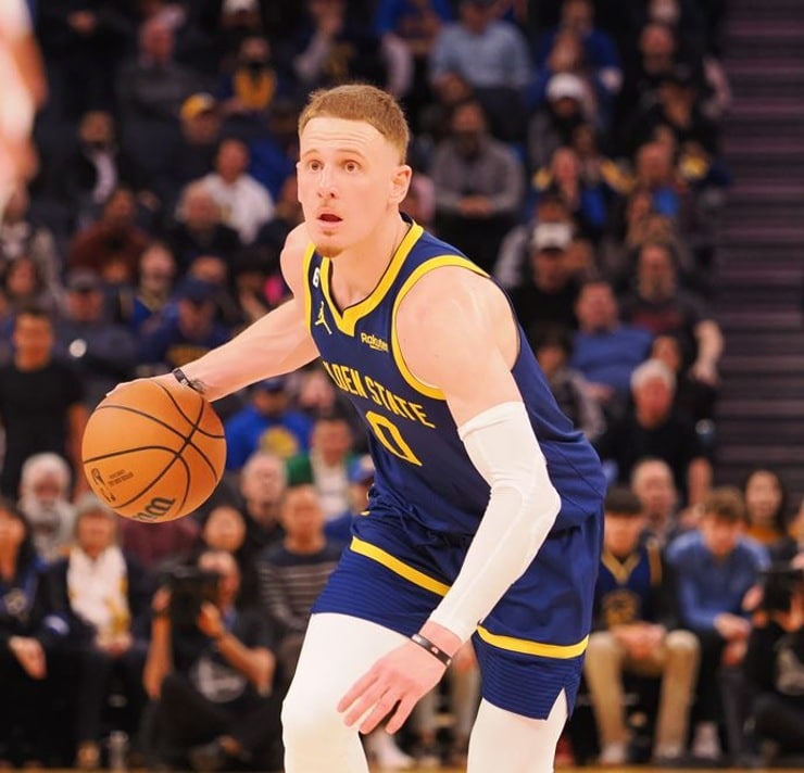 New York Knicks favorites to sign Golden State Warriors free agent guard Donte DiVincenzo