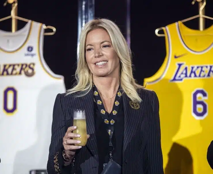 Los Angeles Lakers owner Jeanie Buss says LeBron James jersey will be retired