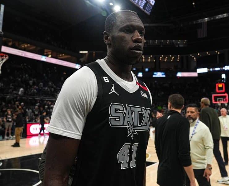 San Antonio Spurs renounce the free agent rights to Gorgui Dieng