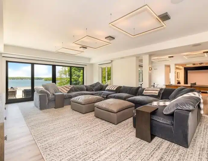 Former Bucks coach Mike Budenholzer sells Okauchee Lake home for $7 million
