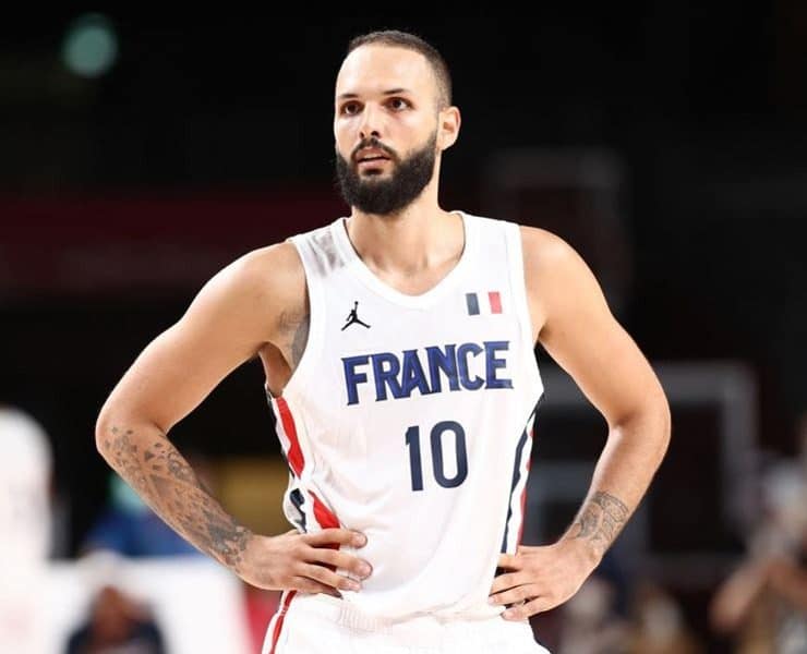 New York Knicks Evan Fournier suffers ankle injury during Frances 90-72 win over Lithuania