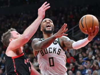Damian Lillard first Milwaukee Bucks player to score 35 points, assist on 35 points in same game