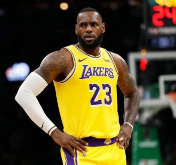 LeBron James becomes first player in NBA history to record 5,000 career turnovers