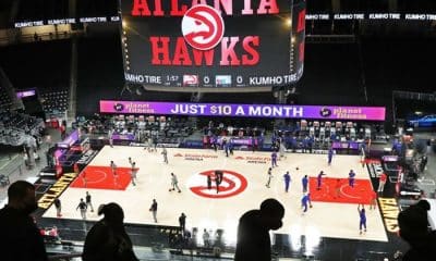 Atlanta Hawks Fan Fails to Win $500 Prize After Opening 9 of 10 Briefcases With No Prize