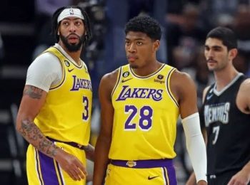 Anthony Davis, Rui Hachimura 1st Los Angles Lakers duo with 35 points each since Kobe Bryant, Shaquille O'Neal in 2003