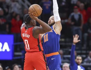 New York Knicks file protest with the NBA to dispute Jalen Brunson foul call on Aaron Holiday