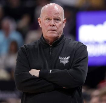 Charlotte Hornets coach Steve Clifford will move to front office after season