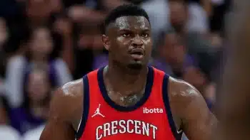 pelicans-fans-receive-crushing-zion-williamson