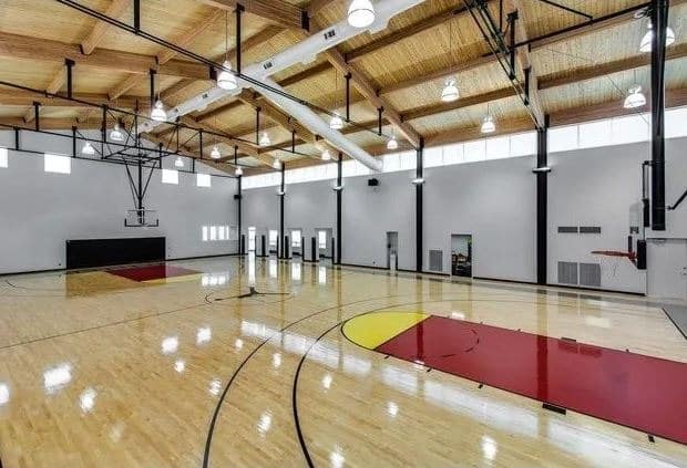 Michael Jordan Sells Highland Park Mansion For $14.855M